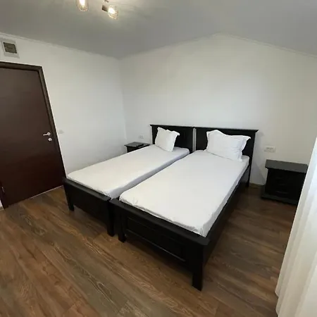 Dr House Motel *